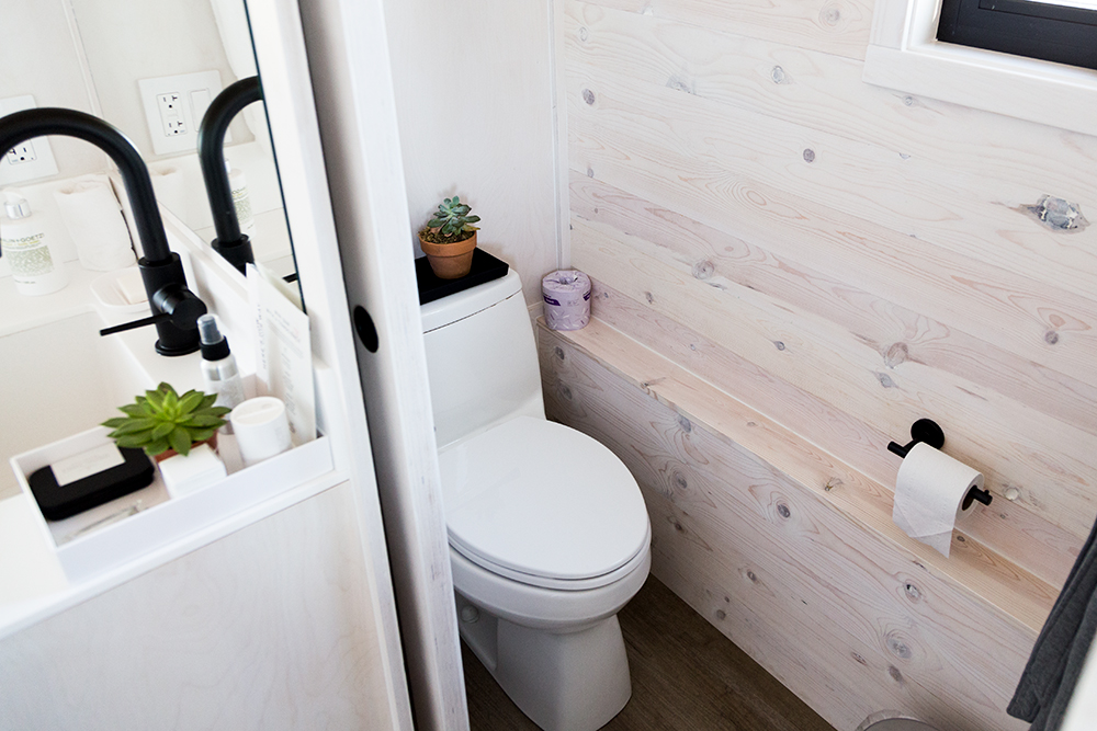Outlook Shelter accommodation bathroom interior